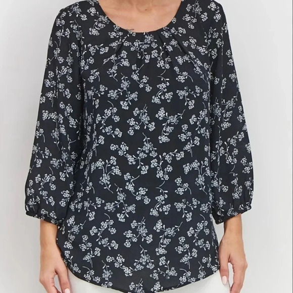 New 41 Hawthorn Clarita Black Floral Blouse Size Small - Picture 1 of 7